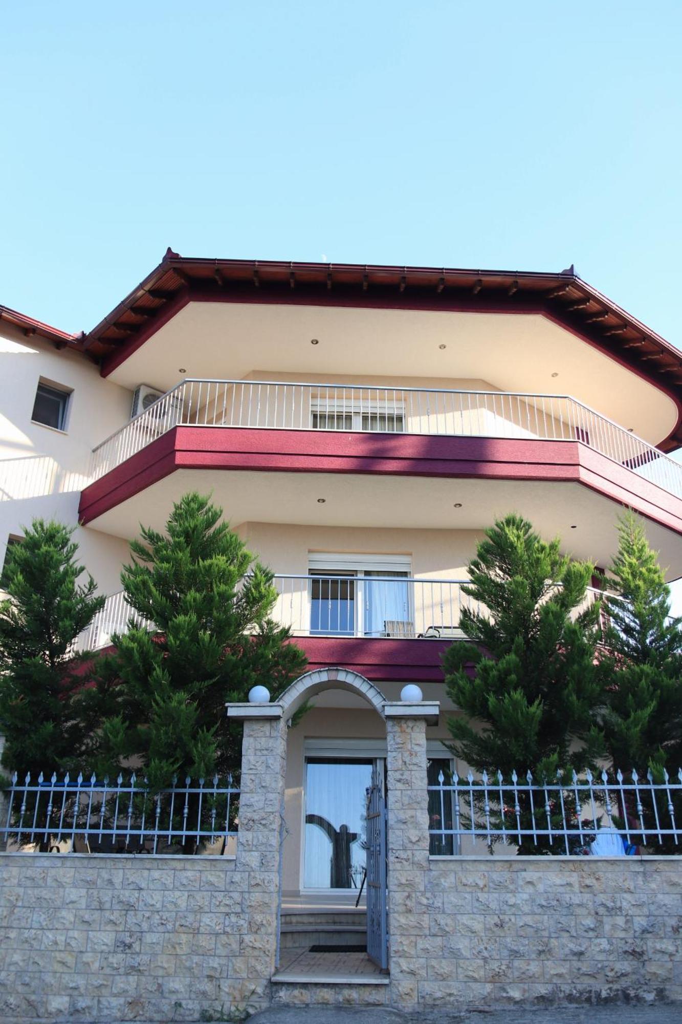 Kriopigi Apartments *